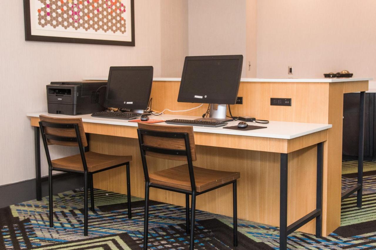 Holiday Inn Express Hotel & Suites Columbia-Fort Jackson By Ihg Extérieur photo