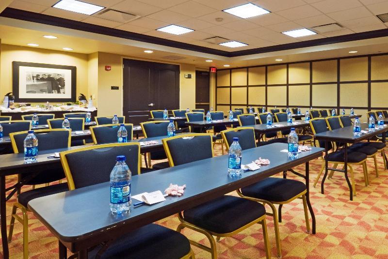 Holiday Inn Express Hotel & Suites Columbia-Fort Jackson By Ihg Extérieur photo
